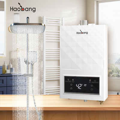 Aquecedor de água forçado de gás de escape sem reservatório, com ignição electrónica, com desvio de temperatura da água de ±0,5 °C